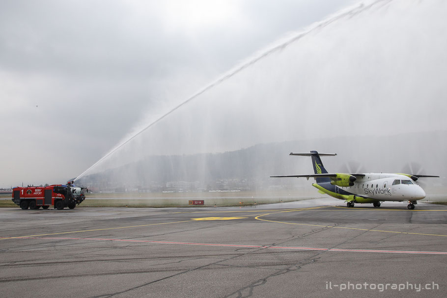 Dornier Do328 der Sky Work Airlines in Bern.