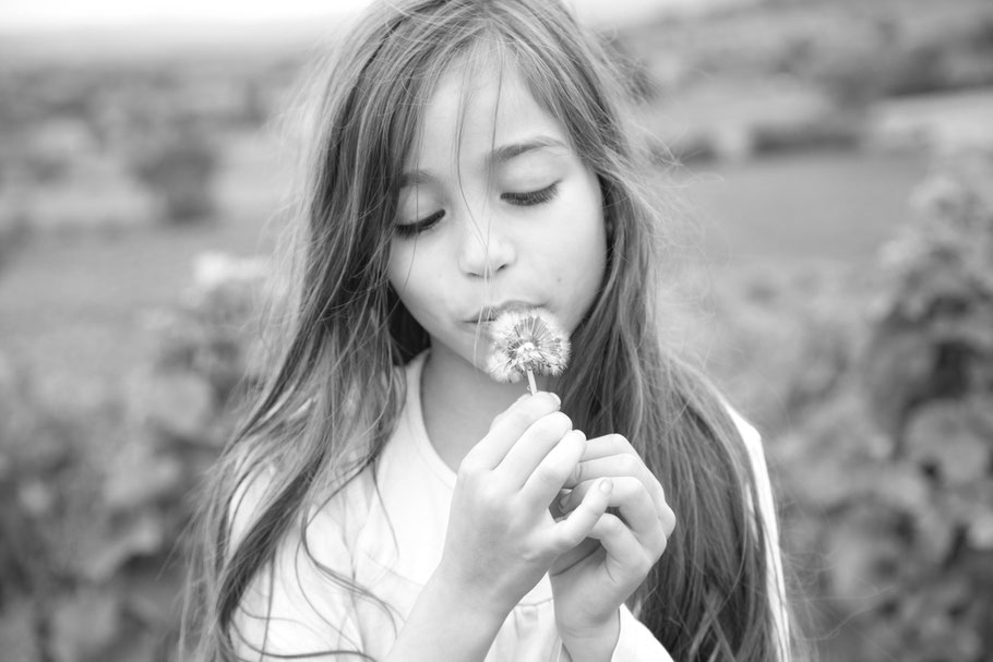 Photographe Clermont-Ferrand : mariage, grossesse, naissance, famille, entreprise, immobilier