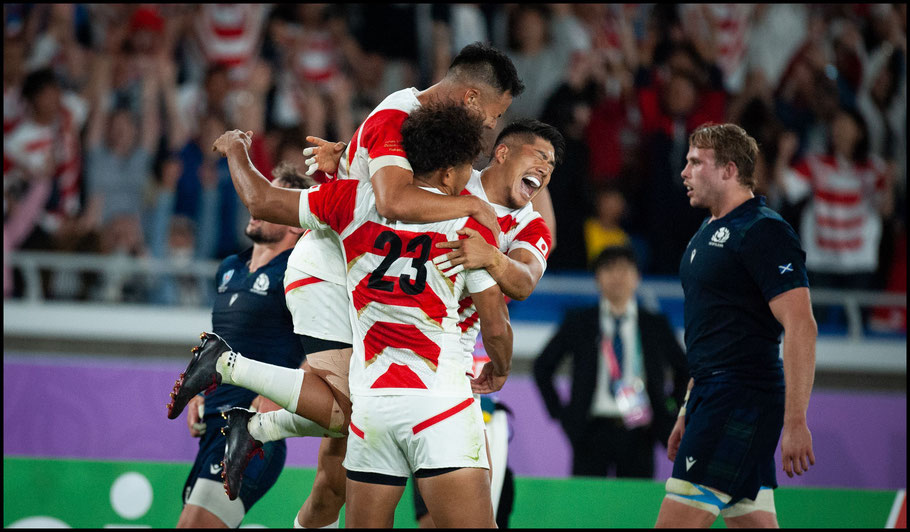 Japan's players celebrate at the final horn – John Gunning Inside Sport: Japan, October 13, 2019