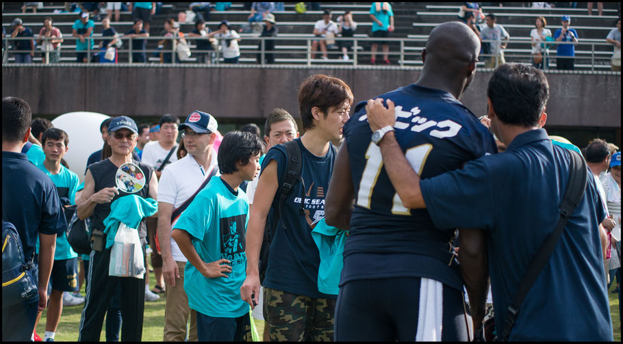 Long lines of people wanting photos & autographs await Jackson after games in Narashino — John Gunning, Inside Sport: Japan, Sept 25, 2016