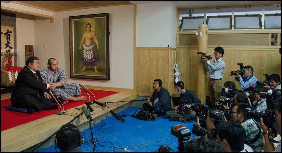 Otake oyakata with Osunaarashi after his promotion to juryo was announced - John Gunning, Inside Sport: Japan, May 29, 2013 