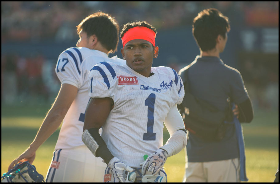 Challengers WR Donnie King during his team's playoff loss to Fujitsu Frontiers — John Gunning, Inside Sport: Japan, Nov 12, 2016