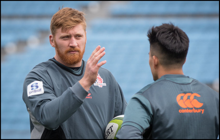 Quirk talks with a teammate - John Gunning Inside Sport: Japan, Feb 24, 2012