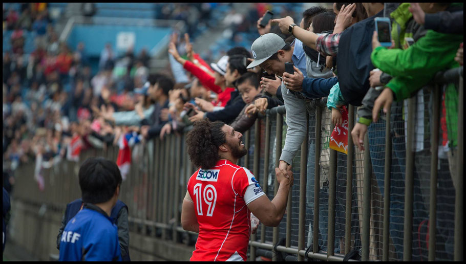 Player interaction with fans after games is a common sight – John Gunning, Inside Sport: Japan, April 8th, 2017