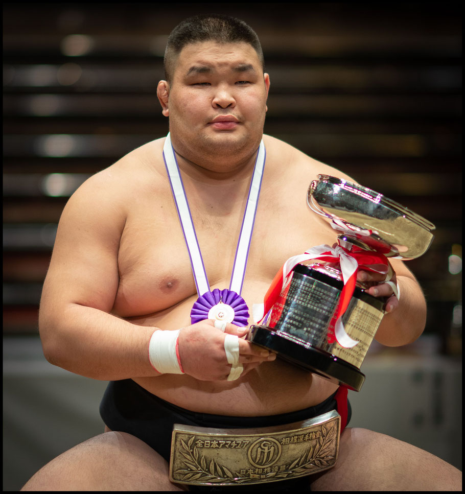 Baasansuren Turbold became the first ever non-Japanese Amateur Yokozuna in 2015 – John Gunning, Dec 6th, 2015