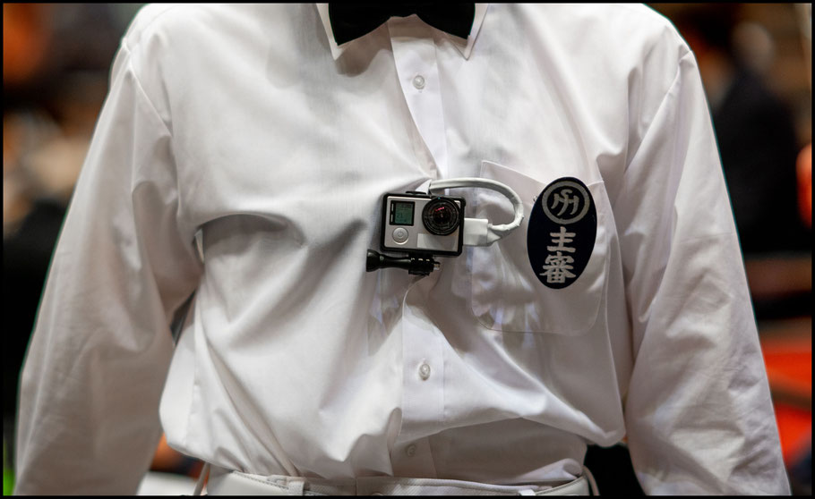 Bodycams on referees provide a view never seen in Ozumo – John Gunning, Dec 6th, 2015