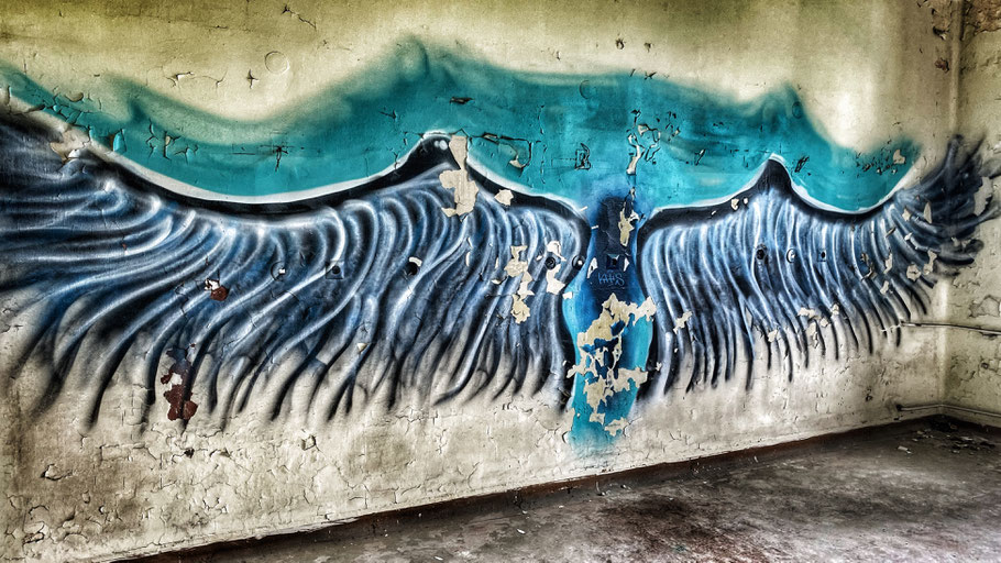 Graffitis in den Sophienheilstätten bei Bad Berka 