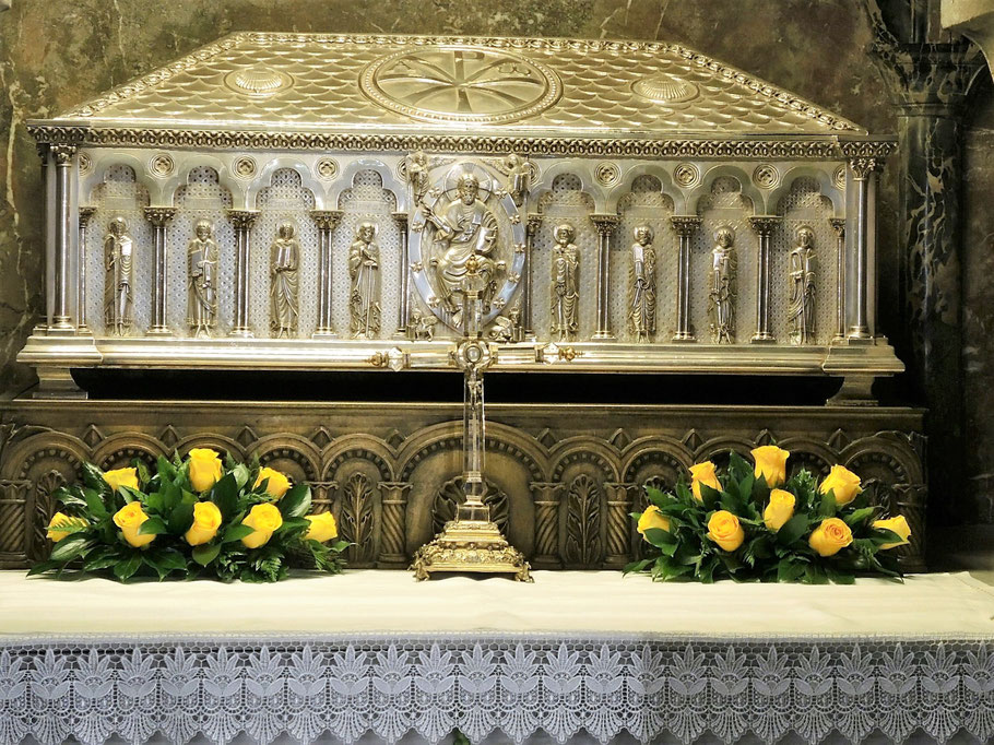 Grab des Apostels Jakobus in der Krypta von Kathedrale