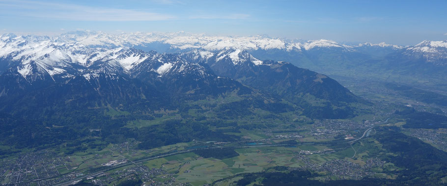 Blick in den Walgau und uns Schweizer Rheintal