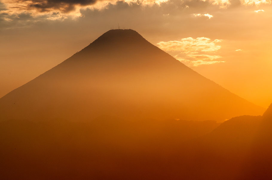 Vulkan, Acatenango, Guatemala City