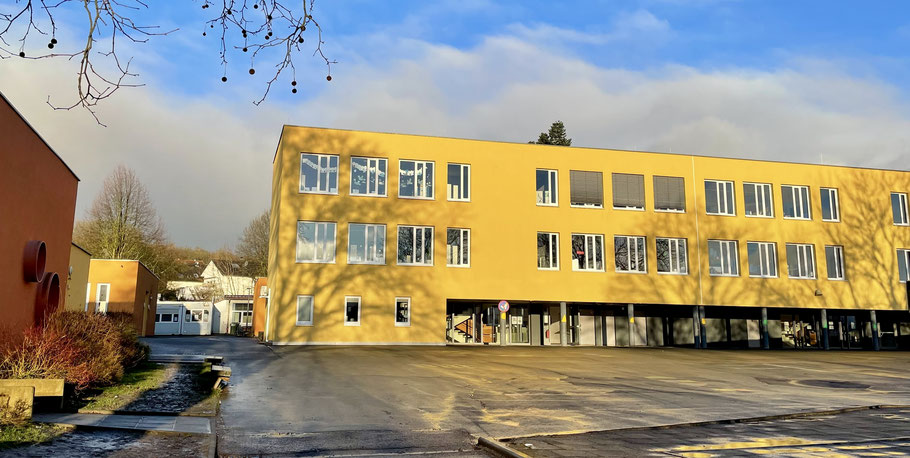 Foto des Schulgebäudes