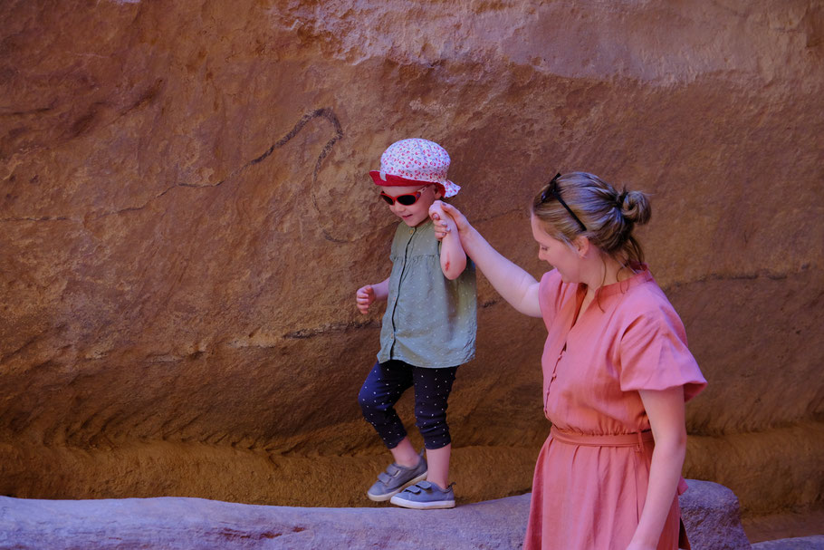 Ich glaube alle Mauern in Petra wurden von Johanna beklettert