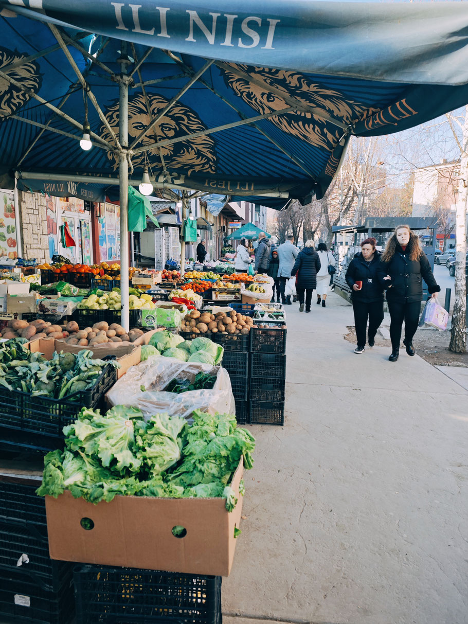 A street market in Mitrovice