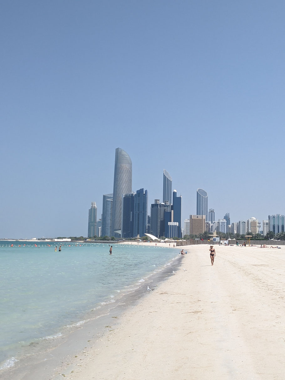 Corniche Beach in Abu Dhabi 