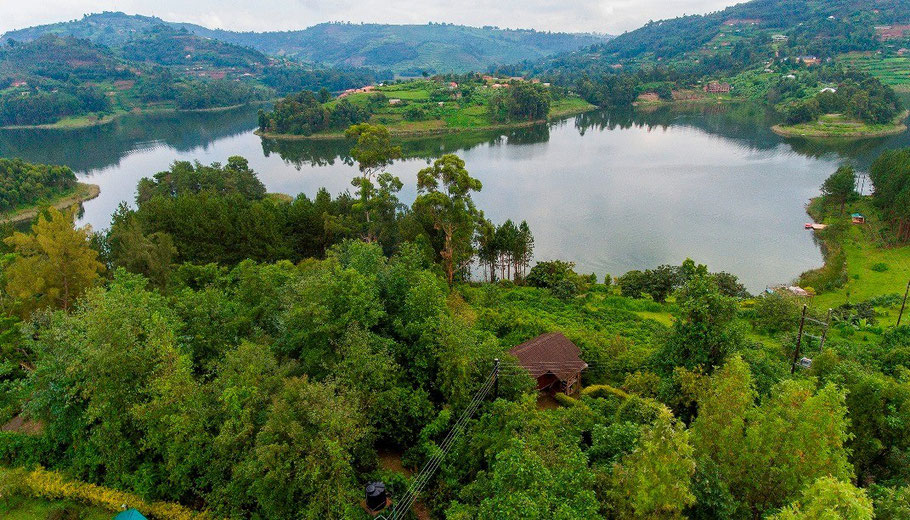 Lake-Bunyonyi-Eco-Resort.jpg