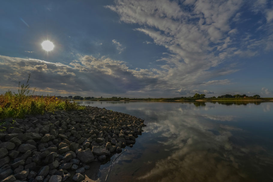 An der Elbe bei Penkefitz