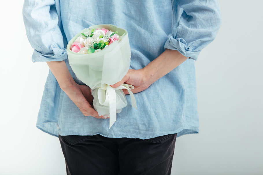フラワーバレンタイン　花束を贈ろう💐　2月14日