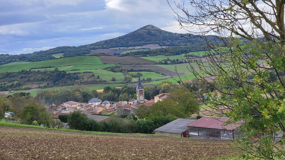 vue du Pic d'Ysson des hauteur de Chidrac , Les Deux-Rives
