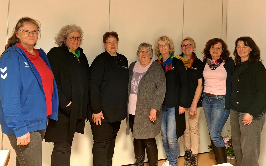 vlnr: Sibylle Möcklinghoff-Wicke, Juanita Bender-Hesse, Manuela Vorstandslechner, Anette Eichler, Claudia Wagner, Kristina Müller-Starke, Marion Weber-Hafer, Birgit Grotegut
