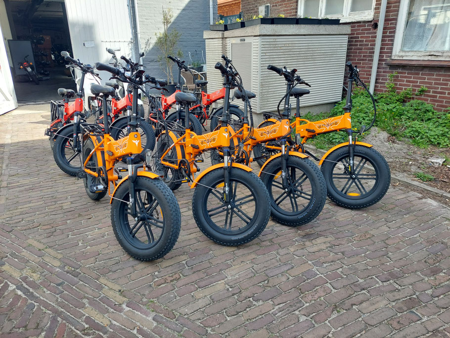 ops telling van 8 Engwe fatbikes