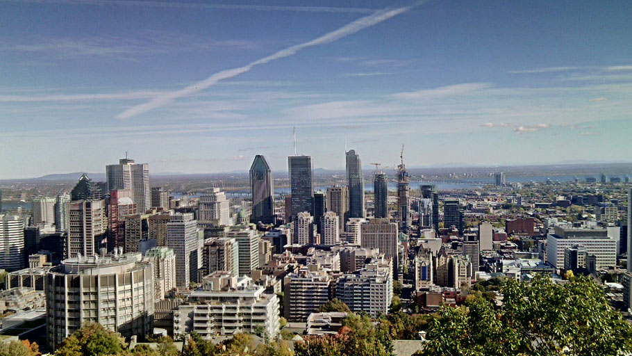 Vue sur la métropole de Montréal depuis le Mont-Royal