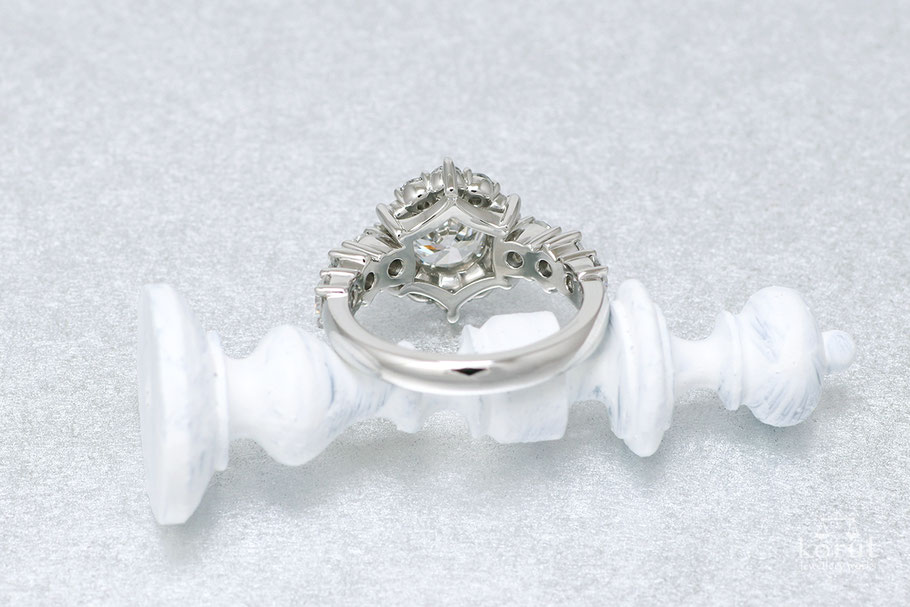 エンゲージリング(婚約指輪)の裏側