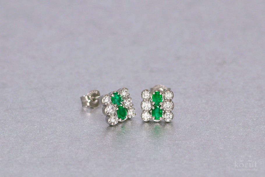 エメラルドとダイヤのプラチナ製ピアス