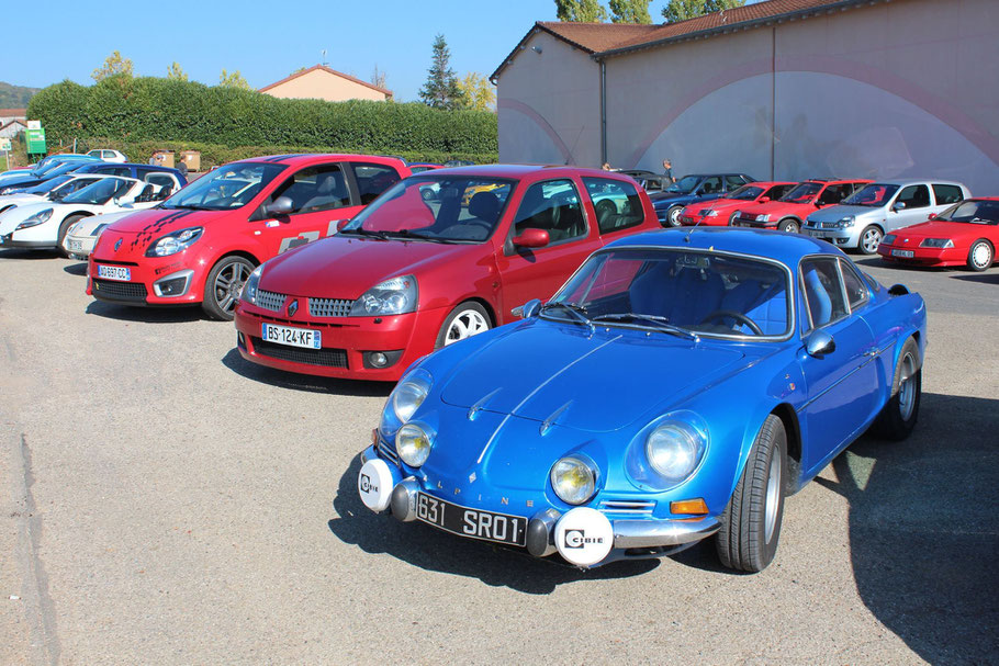 De bonnes balades, de bonnes expos, de bonnes réussites à vous tous passionnés de belles autos