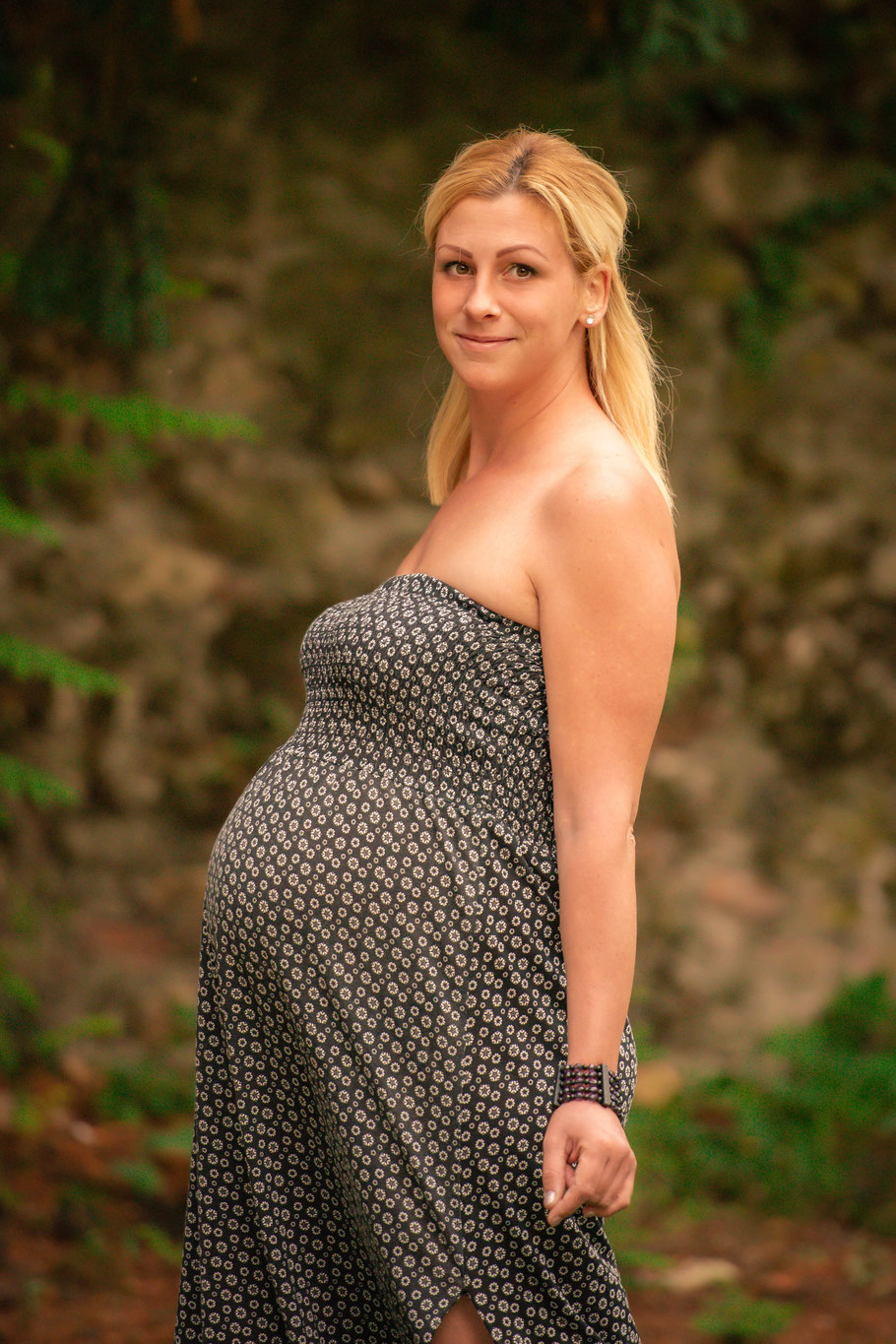 Schwangerschaft Fotoshooting, Photoshooting, Ruesselsheim am Main, Portrait, Russelsheim, Nauheim, Königstädten, Mainz, Wiesbaden, Bischofsheim, Bauschheim, Trebur, Astheim, Martin Matok Fotografie, Baby Bauch, beste Fotograf