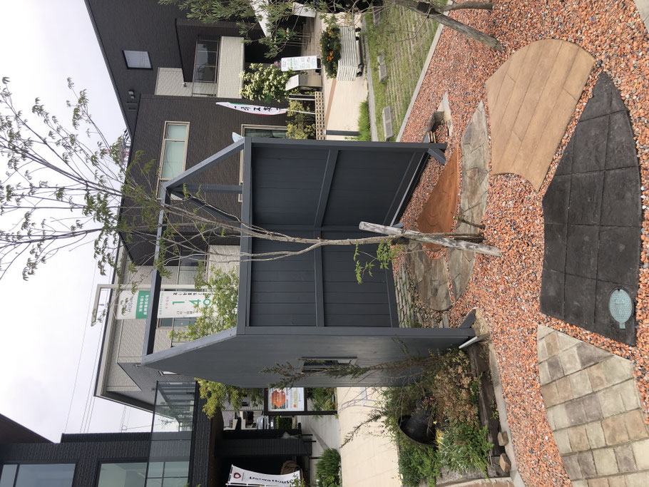 名古屋　愛知　外構　外溝　庭　エクステリア　展示場　ショールーム　業者　ニュートラル　リム　スタンプ　コンクリート