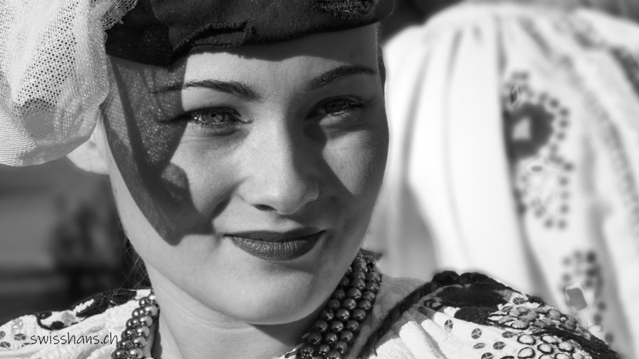 Portrait einer Frau in Tracht am Brauchtumstreffen 2019 in Altstätten
