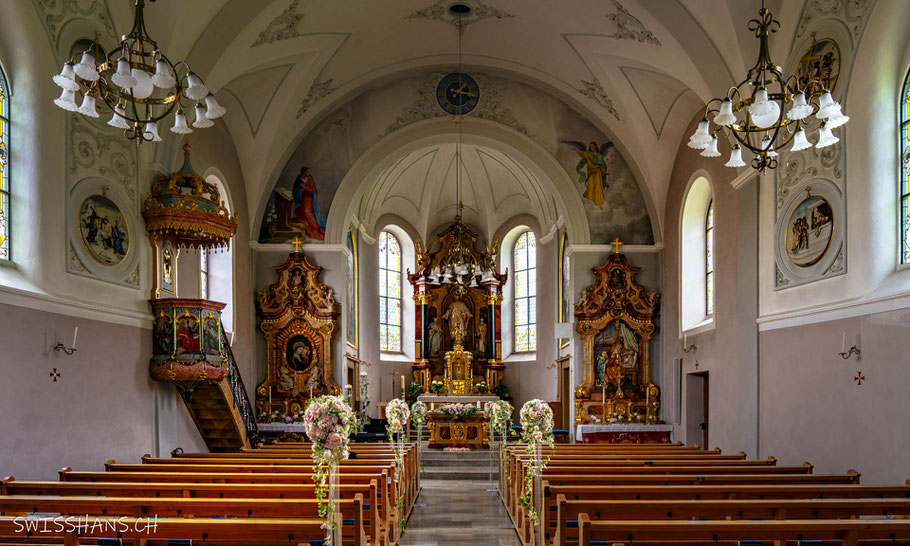 pfeff ond Lischt Weeg-kirche-st. josef-innenansicht