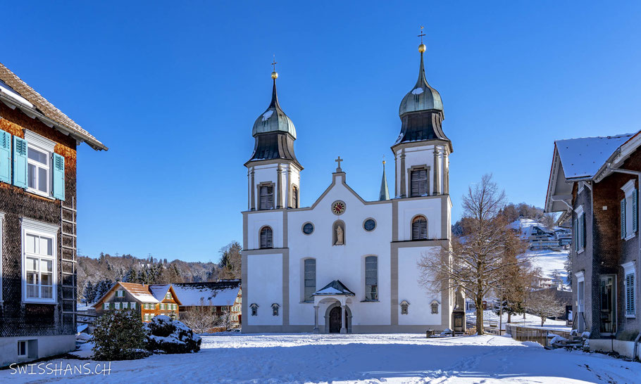 basilika-bildstein-doppelturmfassade-winter-gemeindehaus-pfarrhaus