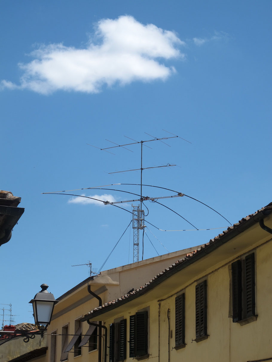 Complete System: Dinamic Antenna Ultra Beam UB-50 (6/40m.) - 8 Elements Yagi 144MHz 8JXX2 - 5 Elements Yagi 50MHz 5JXX6 (Until April 17th 2021)
