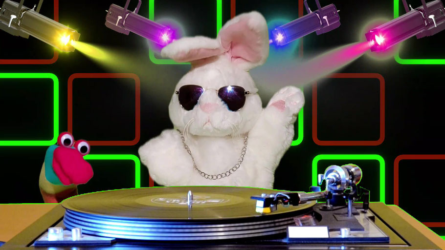 Synthewomia - Mister Syntho Rabbit