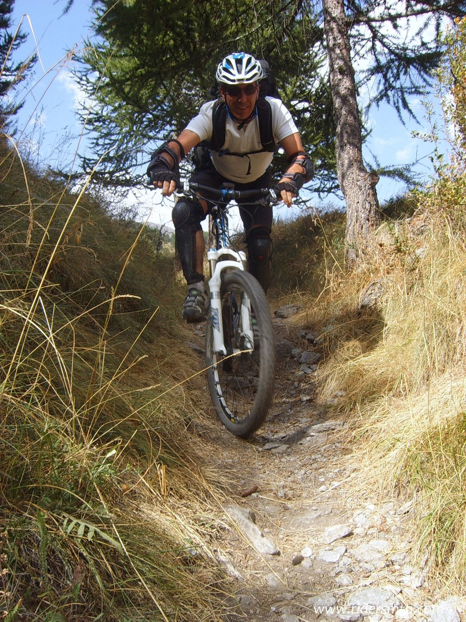 .............siamo sopra i tetti di Pragelato.... 