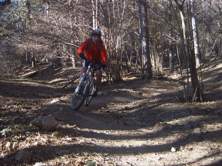 Nico attua quanto appreso alla scuola di MTB 