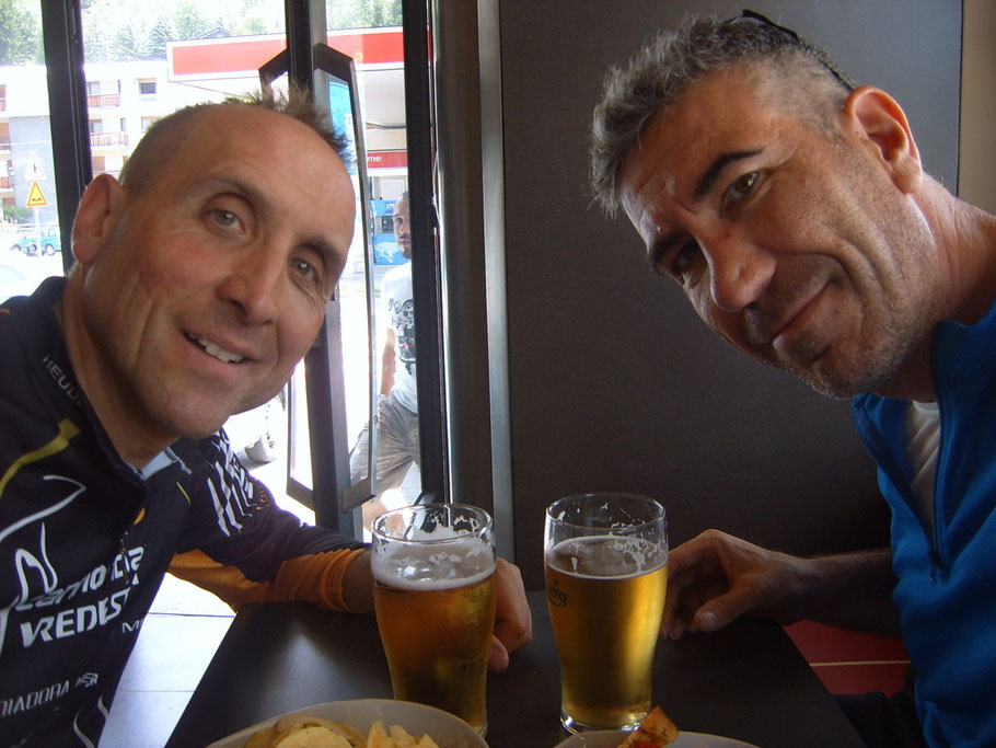 brindiamo alla gita ben riuscita  augurandoci che le tappe sancite per il 2012 abbiano lo stesso successo..........SCONSIGLIAMO VIVAMENTE LA COSUMAZIONE PRESSO IL BAR JACK, IL SERVIZIO E' ASSAI DELUDENTE!!!!!! 