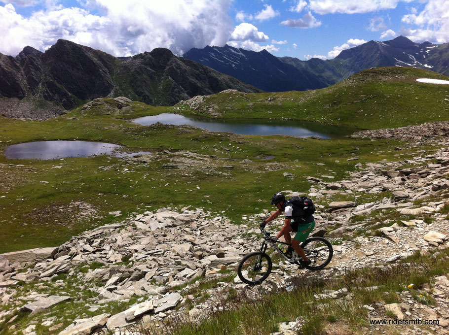 la discesa è quasi sempre ben pedalabile