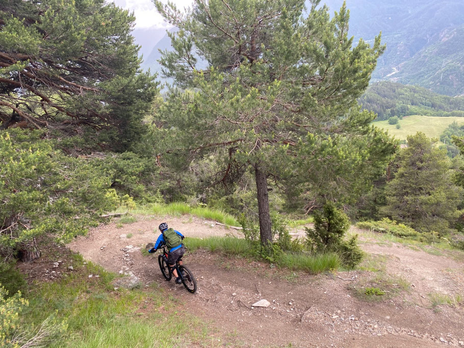 ed in fine ci divertiamo sul single track con qualche accenno di passaggi tecnici