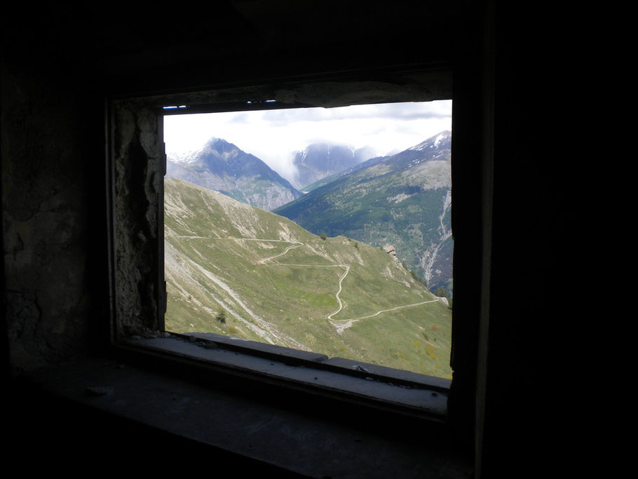 la visita dentro il rudere è assai inquietante 