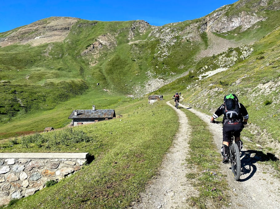 al nostro passaggio  le marmotte fischiettano