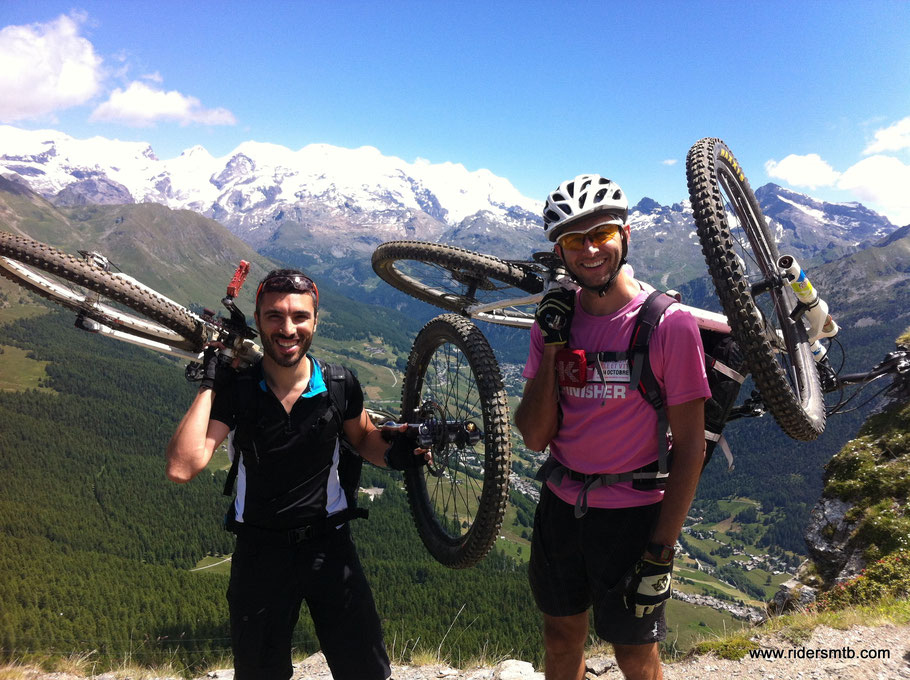 Da qui inizia la dura ascesa cicloalpinistica.....più alpinistica che ciclo 