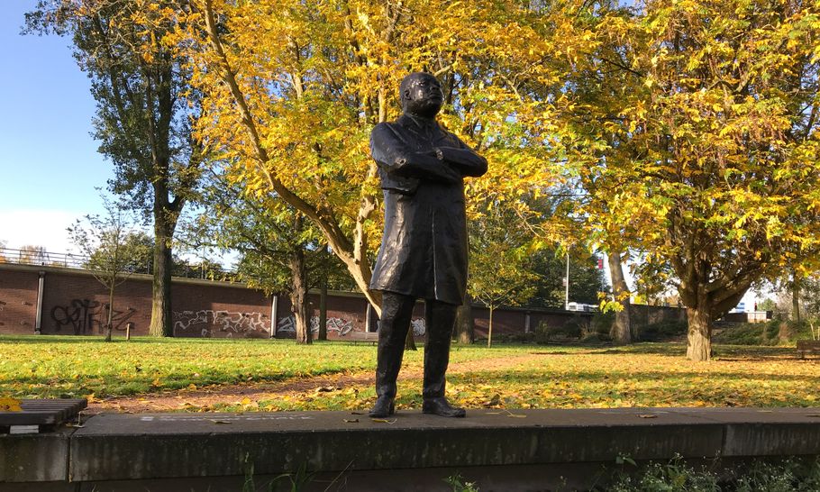 MLK statue, autumn 2020