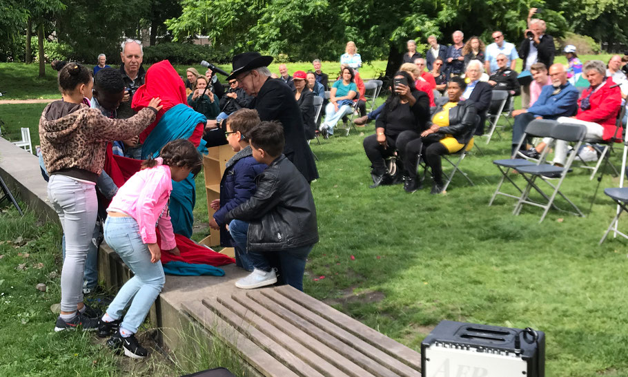 Unveiling by harcourt Klinefelter accompanied by six lovely kids