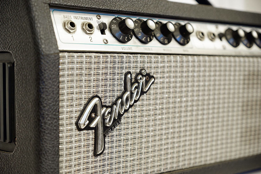 Fender Bassman 135（フェンダー ベースマン135） Fender Bassman 135 - What To Know & Where To Buy | Equipboard