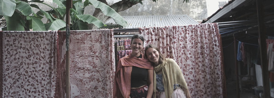 Myrthe (left) & Romée (right) in Indonesia