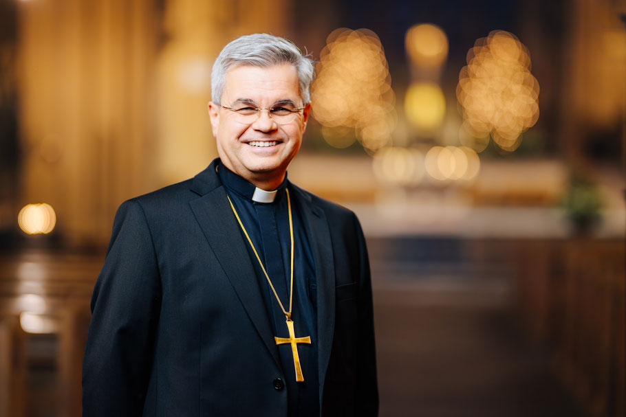 Porträt von Erzbischof Dr. Udo Markus Bentz (Foto: Erzbistum Paderborn/Besim Mazhiqi)