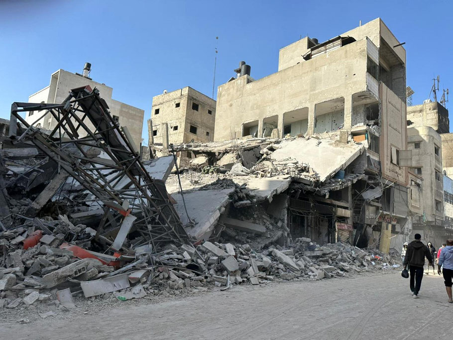 Zerstörte Gebäude in Gaza-Stadt. © Kirche in Not 
