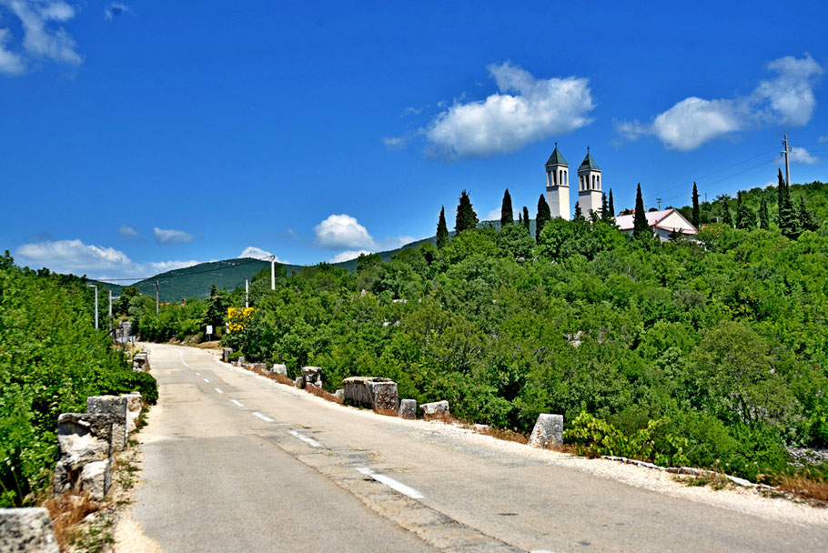 Zagvozd, Urlaub in Kroatien, Dalmatien in ursprünglicher Natur & Festivals hinter dem Biokovo Gebirge